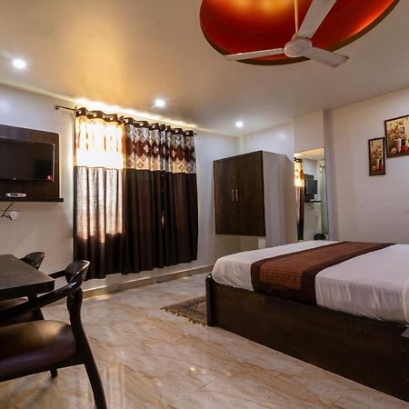 Hotel The Amour Dx Near Igi Airport Delhi นิวเดลี ภายนอก รูปภาพ