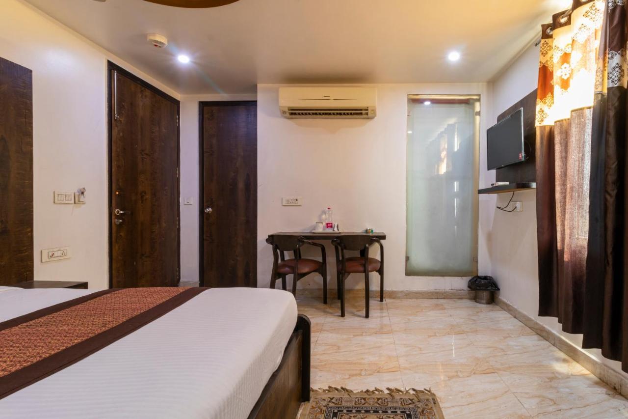 Hotel The Amour Dx Near Igi Airport Delhi นิวเดลี ภายนอก รูปภาพ